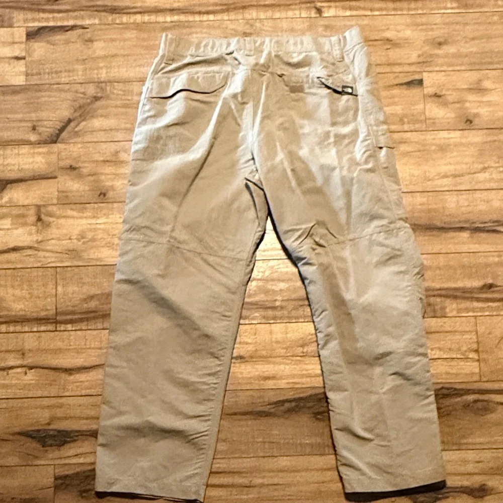 The North Face Men's Tan Cargo Pants